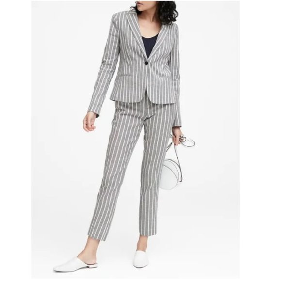 Banana Republic Blazer 6 - Picture 3 of 5